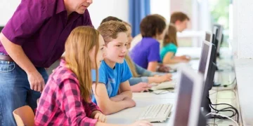 Dewan Chicago: Cs Wajib Lulus - Panduan Lengkap