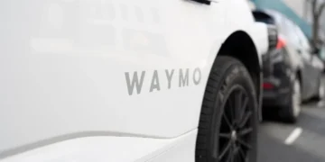 London Menuju Layanan Taksi Robot Pertama