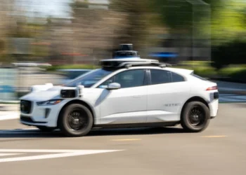 Waymo Robotaxi Lacak Jalan Berlubang: Inovasi Navigasi Cerdas