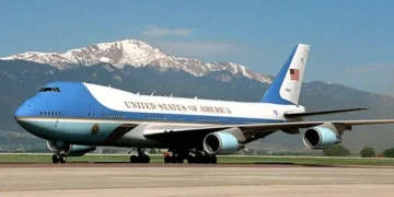 Yang Trump Harus Lakukan Dengan Air Force One